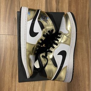 Gold Mid Jordan 1 Metallic Gold SIZE 9 MEN